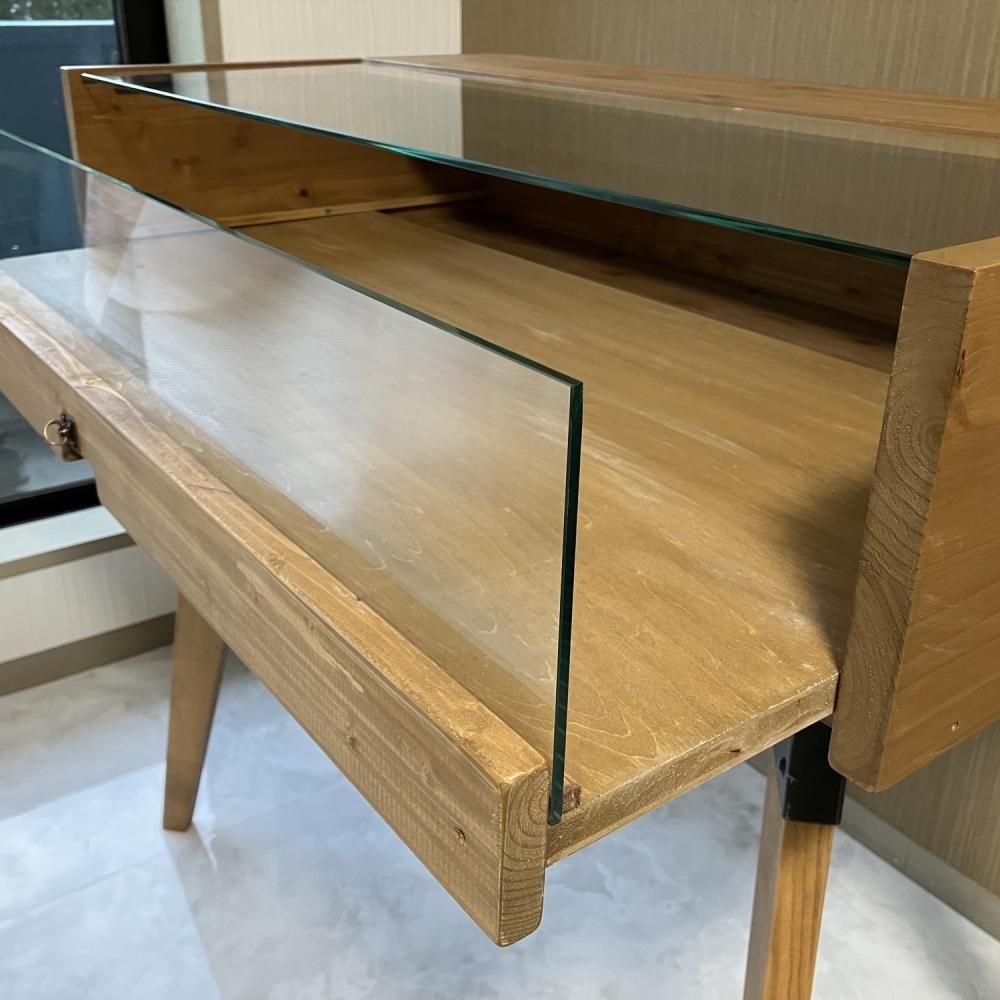 脚付き木製ショーケース・引出し式・幅95×奥行50cm×高さ90cm 脚付き木製ショーケース・引出し式・幅95×奥行50cm×高さ90cm