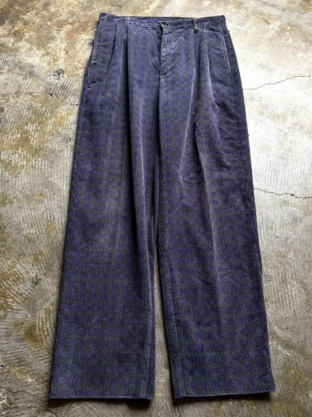 check corduroy pant
