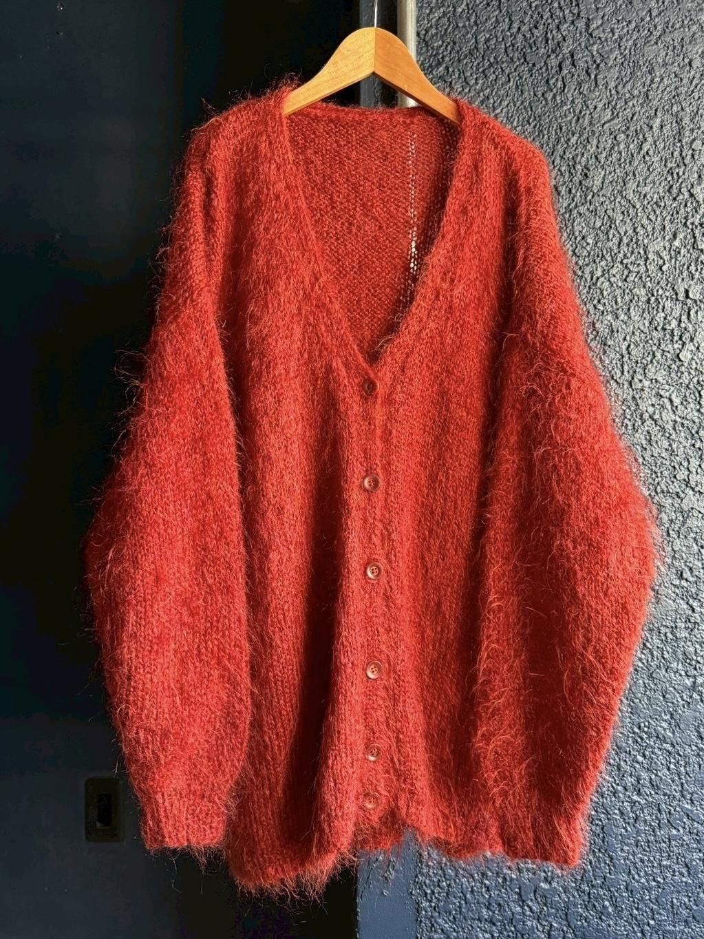 <img class='new_mark_img1' src='https://img.shop-pro.jp/img/new/icons14.gif' style='border:none;display:inline;margin:0px;padding:0px;width:auto;' />orange mohair knit cardigan