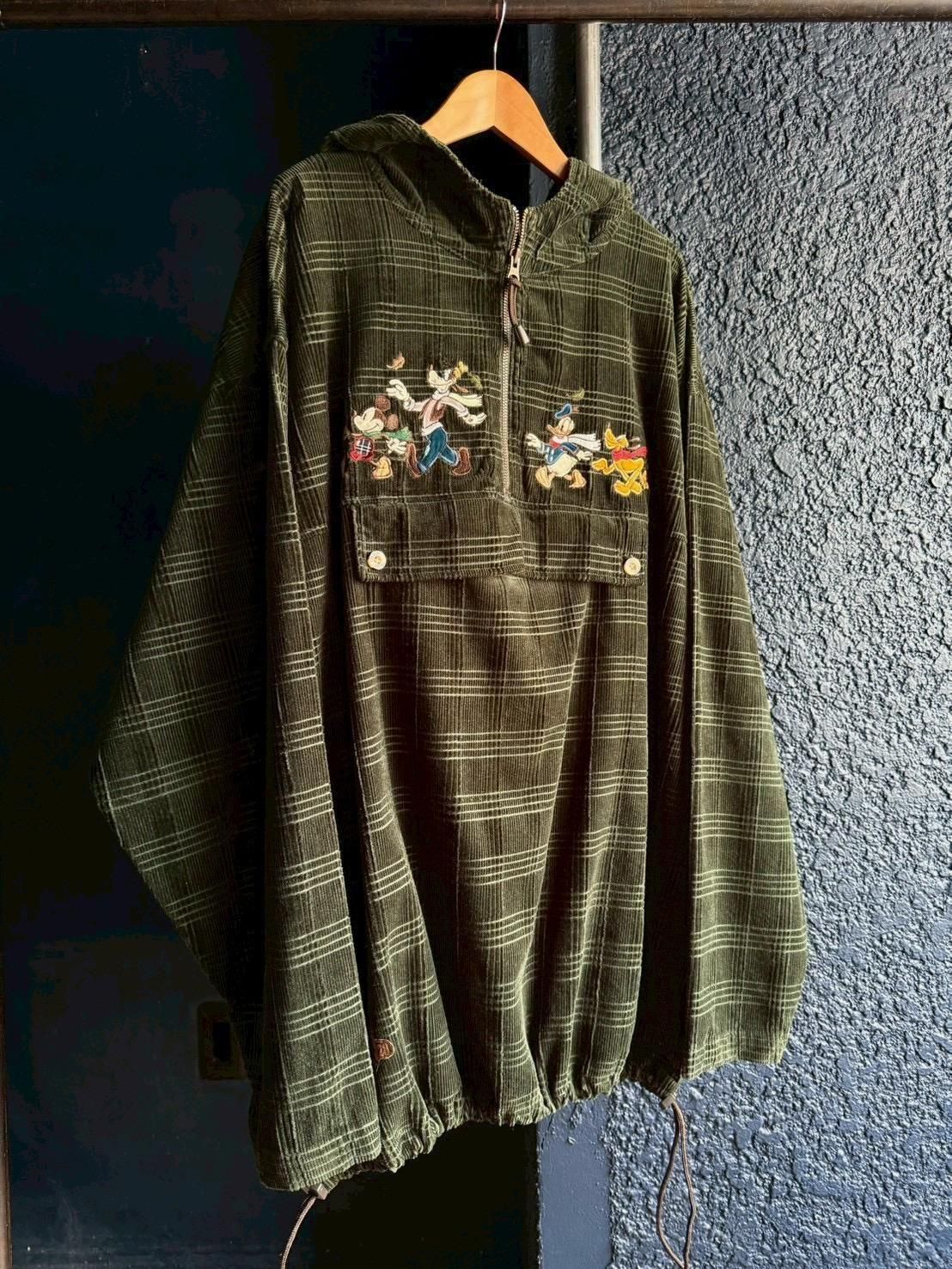 <img class='new_mark_img1' src='https://img.shop-pro.jp/img/new/icons14.gif' style='border:none;display:inline;margin:0px;padding:0px;width:auto;' />Corduroy anorak hoodie
