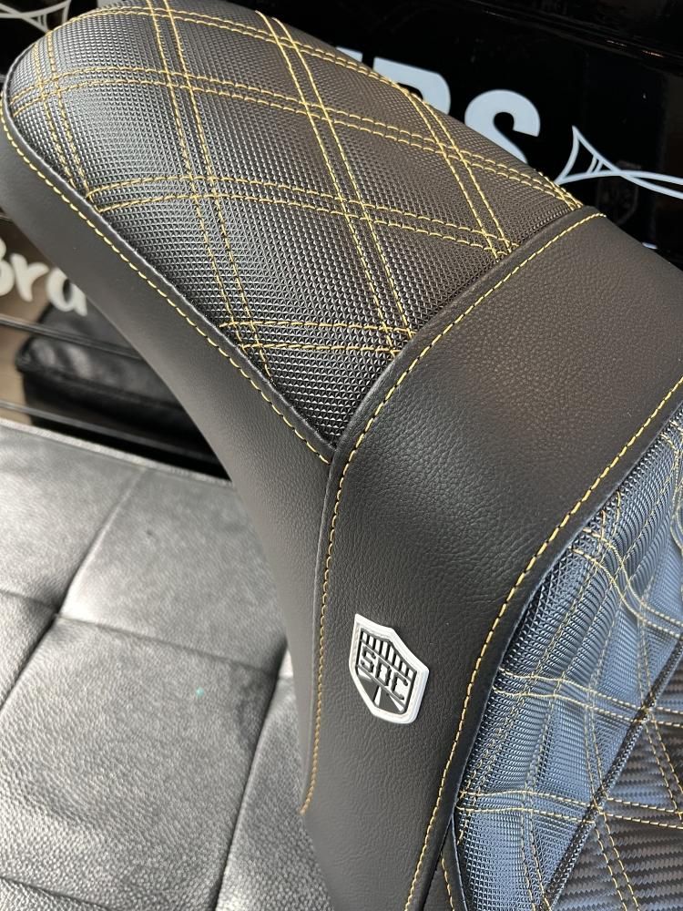 Saddlemen SDC Seat Proシリーズ シート 2018upFXLR/S、FLSB Saddlemen SDC Seat Proシリーズ シート 2018upFXLR/S、FLSB