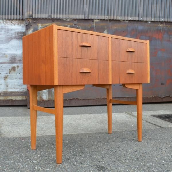 TeakOak Small Chest