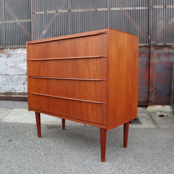 SOLD OUT̲餷ץǤäȤʥߥɥȡ Teak Middle Chest