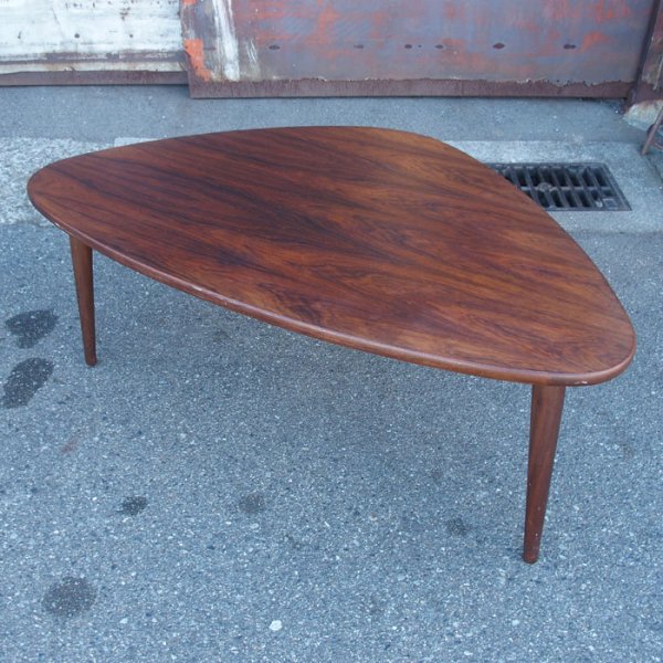 SOLD OUTۥåɤܤҡơ֥롣Rosewood Coffee Table