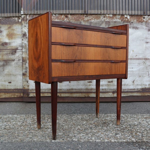 SOLD OUTSize:W595 D290 H695mm<br>ʬ˺٤ٹäΥǥ<br>Rosewood Small Chest