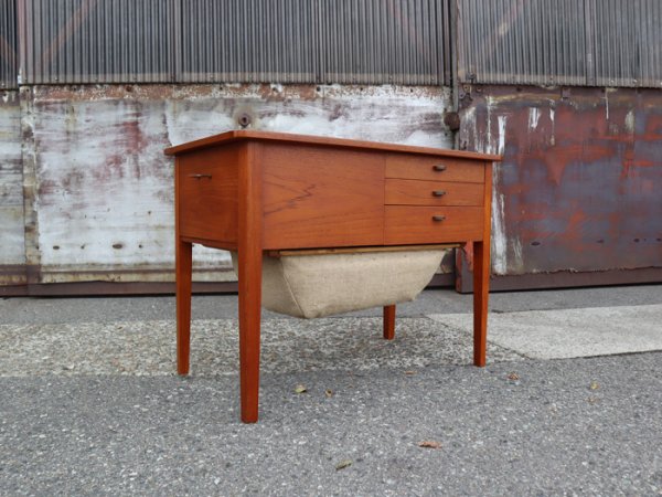 Size:W740 D430 H540mm<br>ճܡTHE 󥰥ơ֥<br>Teak Sewing Table<br>