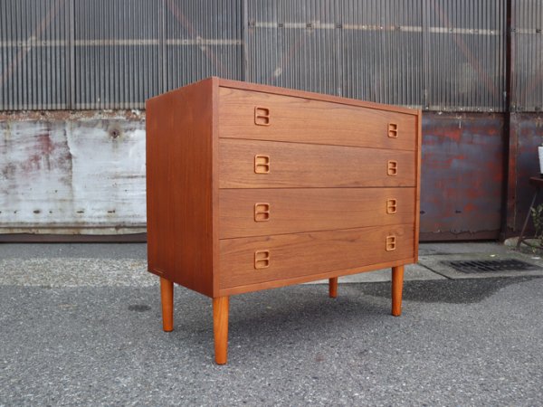 SOLD OUTSize:W870D420H760mm<br>ۻҤΤ褦ʼü꤬襤<br>Teak Middle Chest<br>