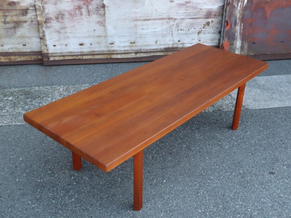 Size:W1655　D635　H483mm<br>Illum Wikkelsoデザイン。全てチーク無垢材！<br>Teak Coffee Table<br>