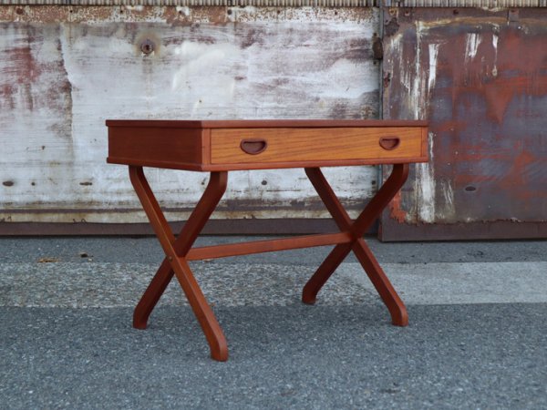 SOLD OUTSize:W692D436H530mm<br>ӡϡȷΤ褦ʼü<br>Teak Sewing Table<br>