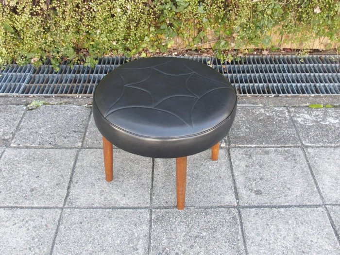 ΥƥꥢΥݥȤˤʤꤽʥåȥޥ<br>Teak Ottoman<br>