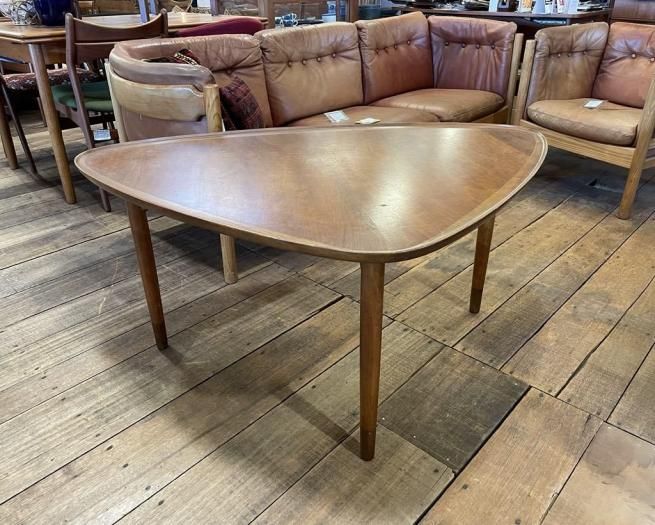 Size:W118 D80.8 H56cm<br>Anton Kildebergǥ<br>Walnut Coffee Table<br>
