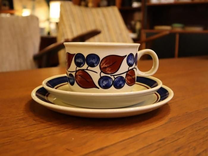 Stavangerflint/FiggioBeito<br>ϥɥڥȴܤΥ֥롼٥꡼<br>åץ&ץ졼3å