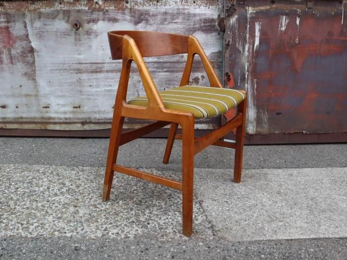 Henning Kjaernulf<br>TeakBeech Half-Arm Chair
