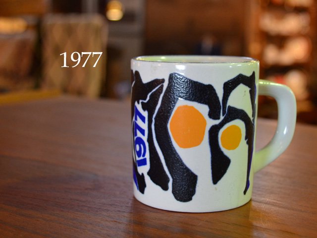 1977 Royal Copenhagen year mug 1977ロイヤルコペンハーゲン 