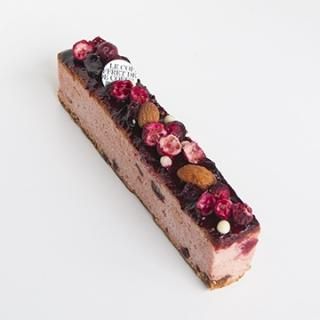 GATEAU DES FRAMBOISE ET DES GROSEILLES / Хȥѥɥ٥꡼ȥեܥ