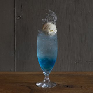 『LE COFFRET DE COEUR - 白金本店』クリームソーダ / Bleu-ブルー