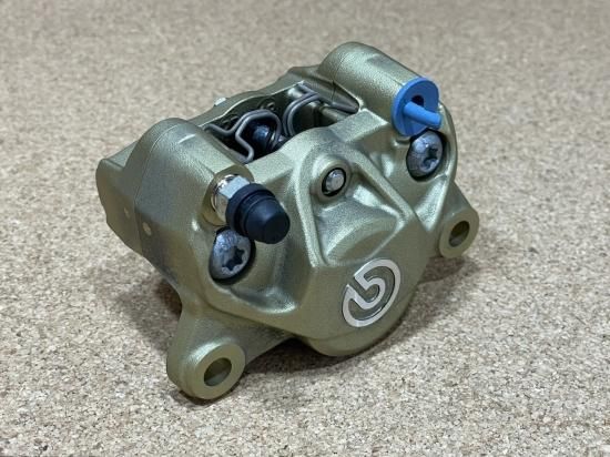 brembo ブレンボ キャスト キャリパー (84mmピッチ) 新カニ brembo ブレンボ キャスト キャリパー (84mmピッチ) 新カニ