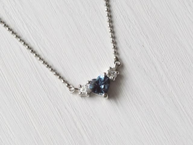 PT900 0.52ct 天然アレキサンドライト・ダイヤモンドネックレス - 齋藤宝石オンラインSHOP