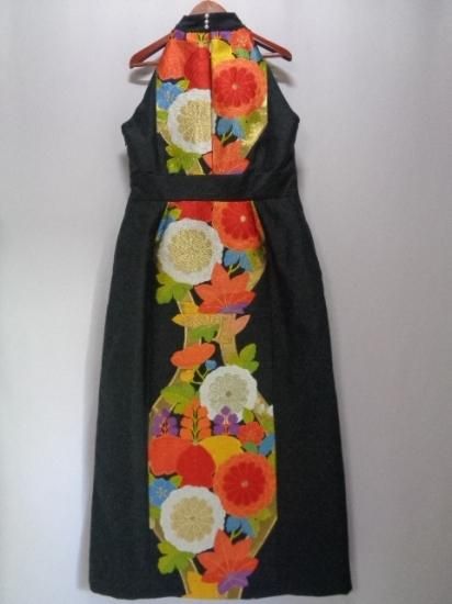 着物 リメイク ホルターネック ロングワンピース レトロ 西陣織 袋帯から ホルターネック ロングワンピース 黒系