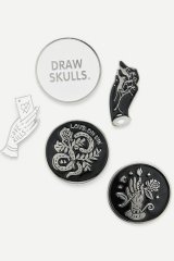 Hand & Round Design Pin バッジ セット［SALE］500円均一