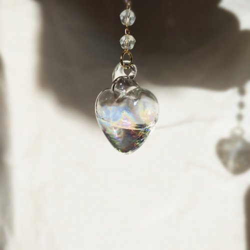 <img class='new_mark_img1' src='https://img.shop-pro.jp/img/new/icons56.gif' style='border:none;display:inline;margin:0px;padding:0px;width:auto;' />Glass Heart Water In ピアス【夏セール】