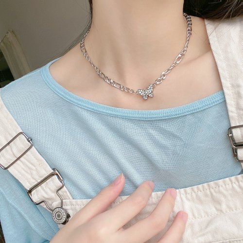 Rhinestone Butterfly Chain Necklace (Silver)【夏セール】