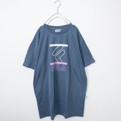 FILA ロゴグラフィック 半袖Tシャツ (Blue)