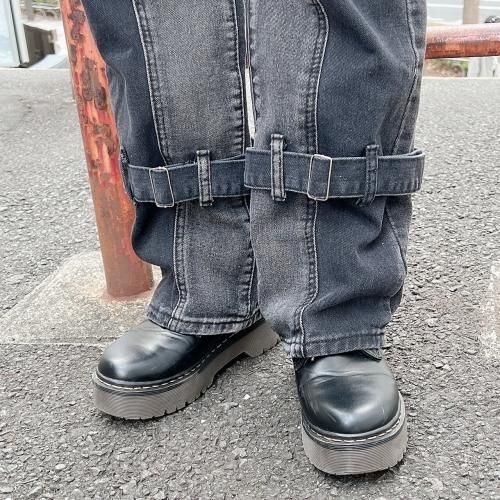 ベルトデザイン切替ブラックデニムパンツ BLACK [1000円均一 ベルトデザイン切替ブラックデニムパンツ BLACK [1000円均一