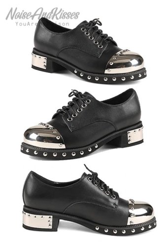 Studs Flat Shoes Leather Black SALE