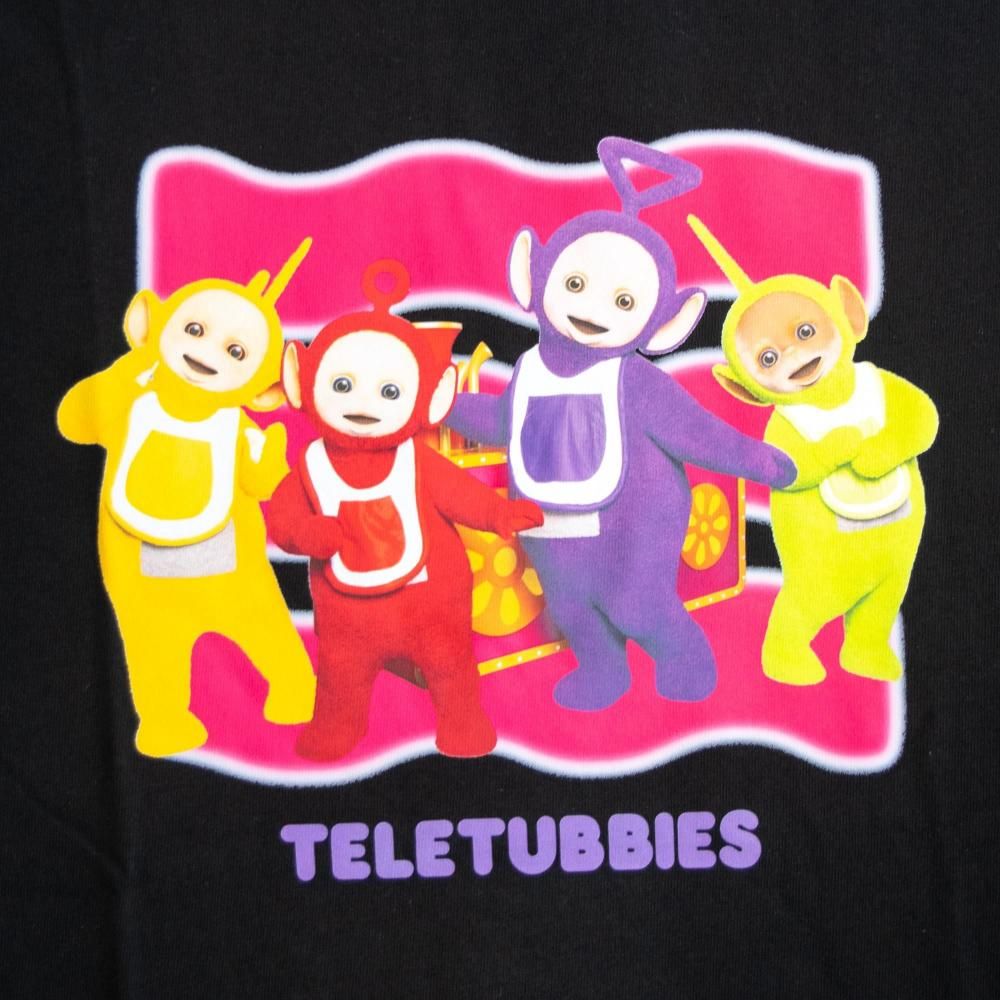 テレタビーズ Tシャツ | ポーズ - NOISEANDKISSES｜ストリート