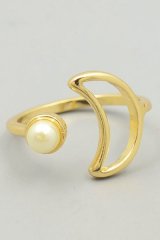 Pearl Moon Ring (Gold)【セール】