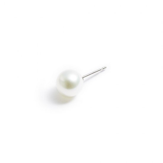 spinster pierced earring / small pearl 【white】