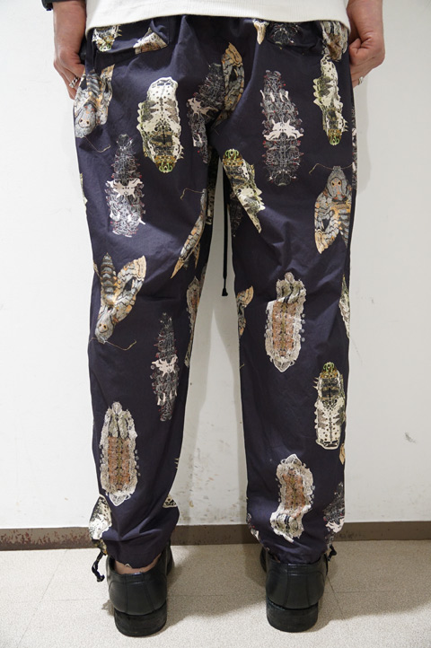 The Viridi-anne（ザ ヴィリジアン） VI-3307-04 桃山鈴子氏コラボレーション虫プリントイージーパンツ SUZUKO  MOMOYAMA INSECTS print Hem String Pants