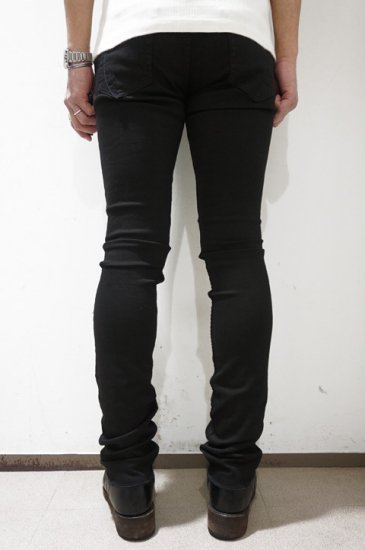 FAGASSENT Black rinse denim with red diamond python leather patched on knee  PYTHON BLOW
