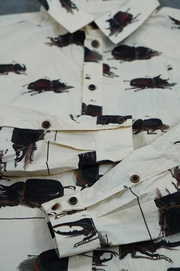 Aleksandr Manamis Shirt PAPILLON サイズ4 Aleksandr Manamis Back Pleats Shirt / Print (PAPILLON)の商品