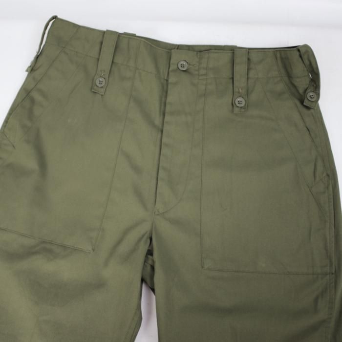 90'sビンテージ古着！イギリス軍 実物 ミリタリー ベイカー パンツ イギリス軍 ベイカーパンツ 実寸W34L30 ミリタリーパンツ 古着屋