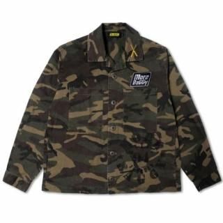 <img class='new_mark_img1' src='https://img.shop-pro.jp/img/new/icons12.gif' style='border:none;display:inline;margin:0px;padding:0px;width:auto;' />MORE BAGGY STONE WASH MILITARY JACKET WOODLAND