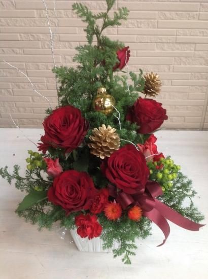 クリスマスツリー アレンジメント - 花やあきつフルール｜伊豆修善寺