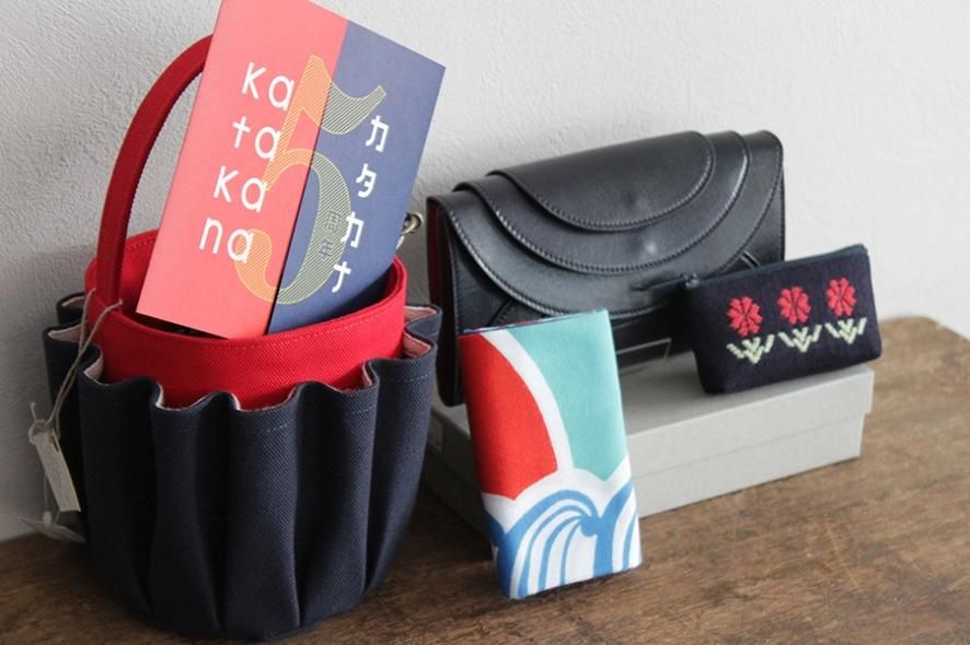 Katakana カタカナ 日本のカッコイイを集めたお土産屋さん Katakana カタカナ 日本のカッコイイを集めたお土産屋さん