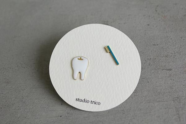 studiotrico ブローチ