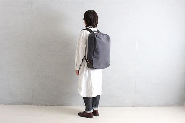 にじゅうかのう FUKUI SIWA ナイロンリュック カタカナ別注 ブラック