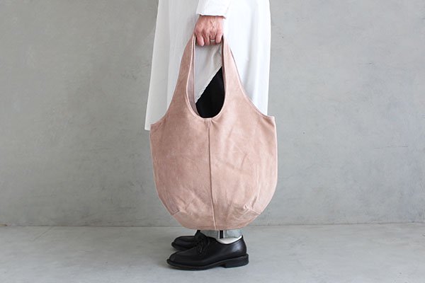 TOKYO LEATHER FACTORY  洗える革のドロップトートバッグ ピンクベージュ/ Washable Drop Tote Bag   【ご予約品・１週間後の発送】