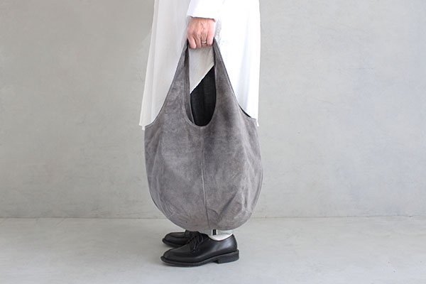 TOKYO LEATHER FACTORY （トウキョウレザーファクトリー）バッグ 洗える革のドロップトートバッグ グレー/ Washable Drop Tote Bag   