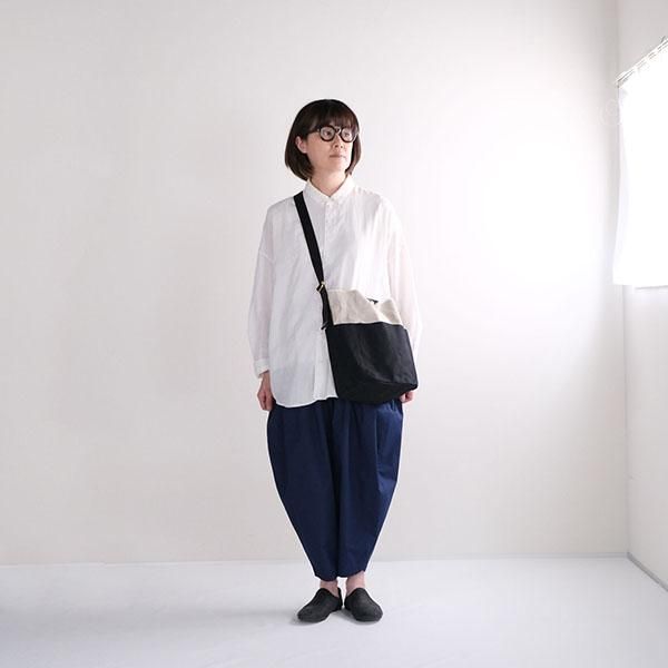 NIZYU KANO / NIZYU KANO / にじゅうかのう BLACK&LINENワンショルダーバッグにじゅうかのう