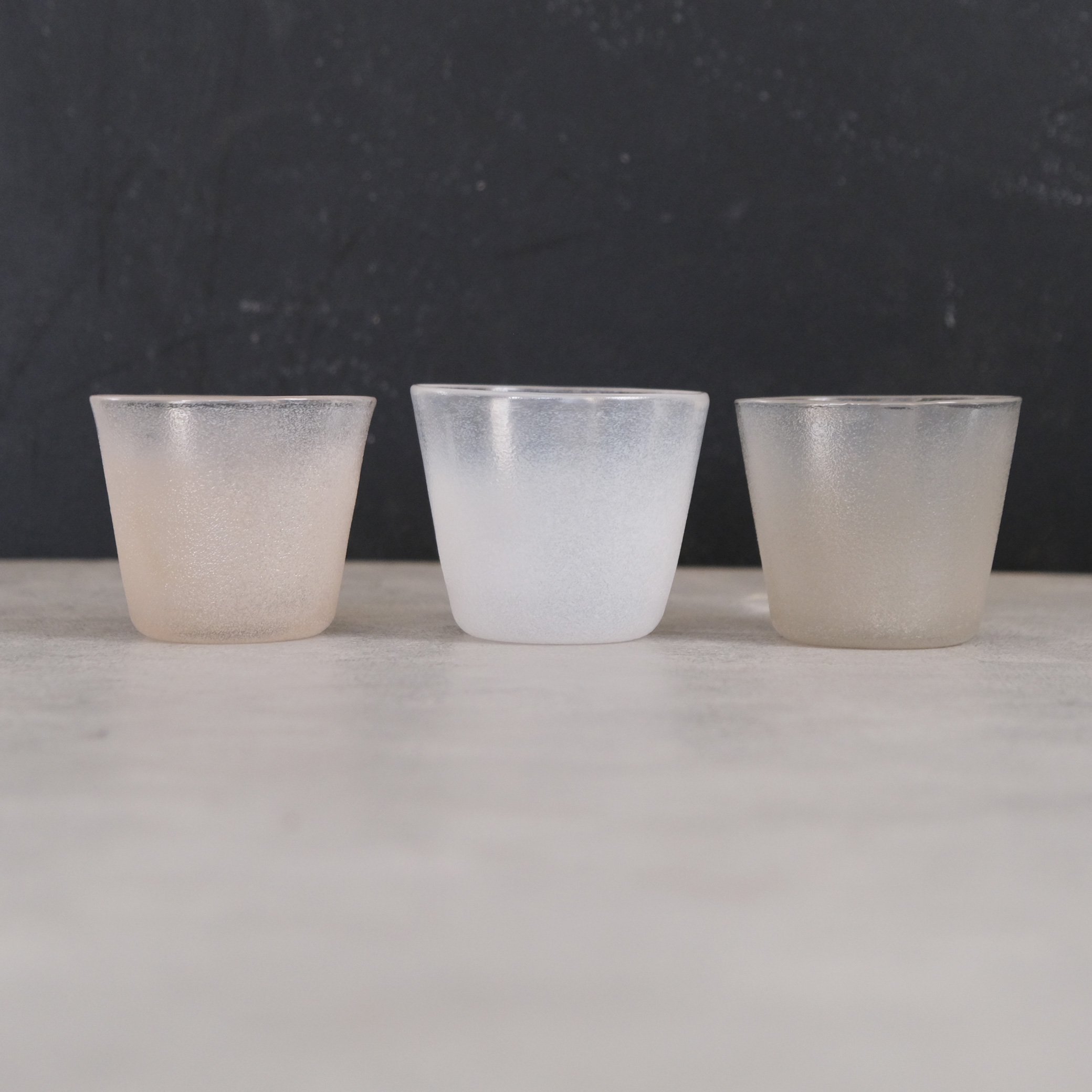 FUKU glassworks うたかた フリーカップ　ピンクベージュ（4）ホワイト（5）スモークグレイ（6）◎FUKU glassworksさんの作品はお一人様4点まで