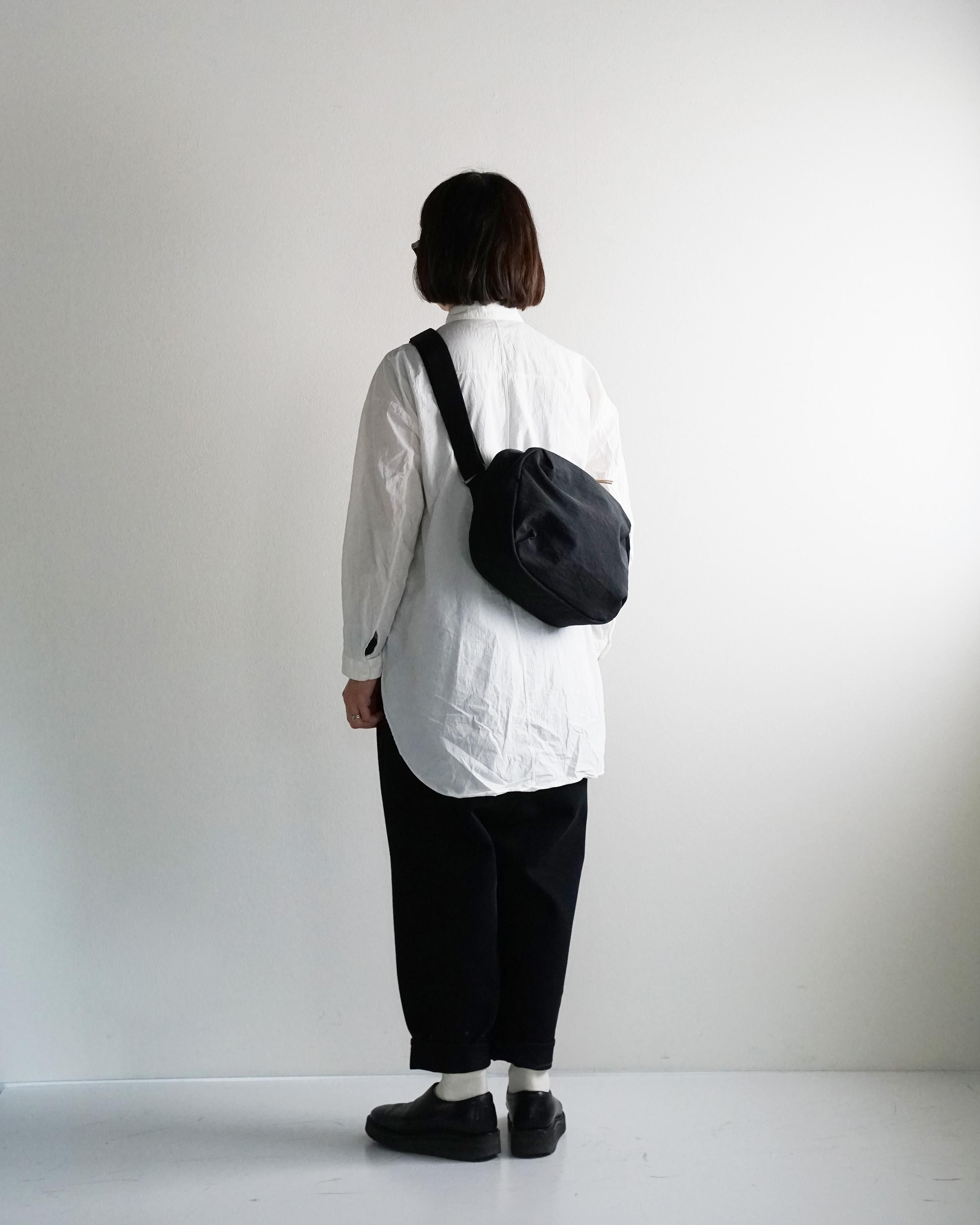 NIZYU KANO / にじゅうかのう FUKUI SIWAナイロンボディバッグ L NIZYU KANO / にじゅうかのう FUKUI SIWAナイロンボディバッグ L