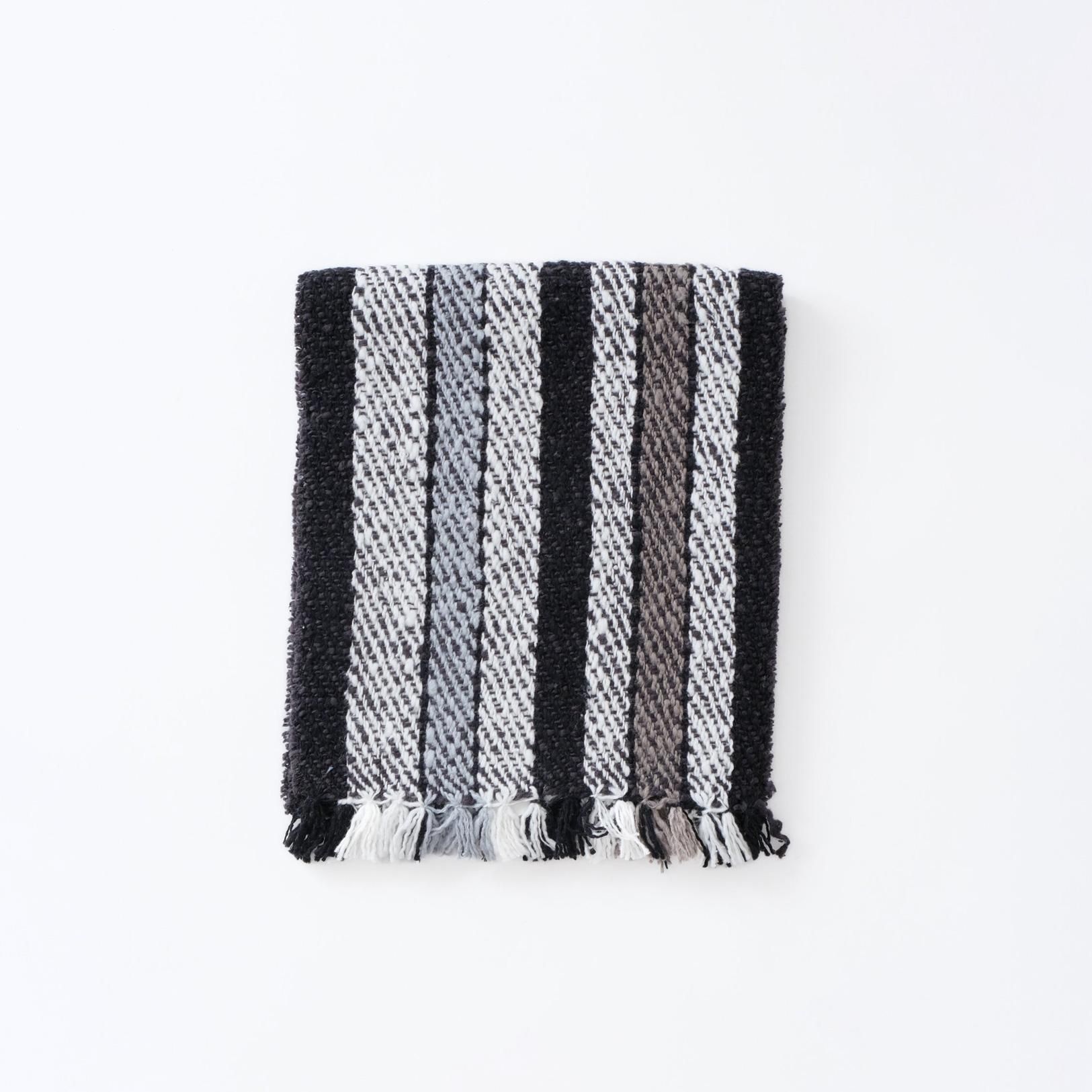 Suno&Morrison /  マフラーストール  (ツイル ストライプ ブラック) ●