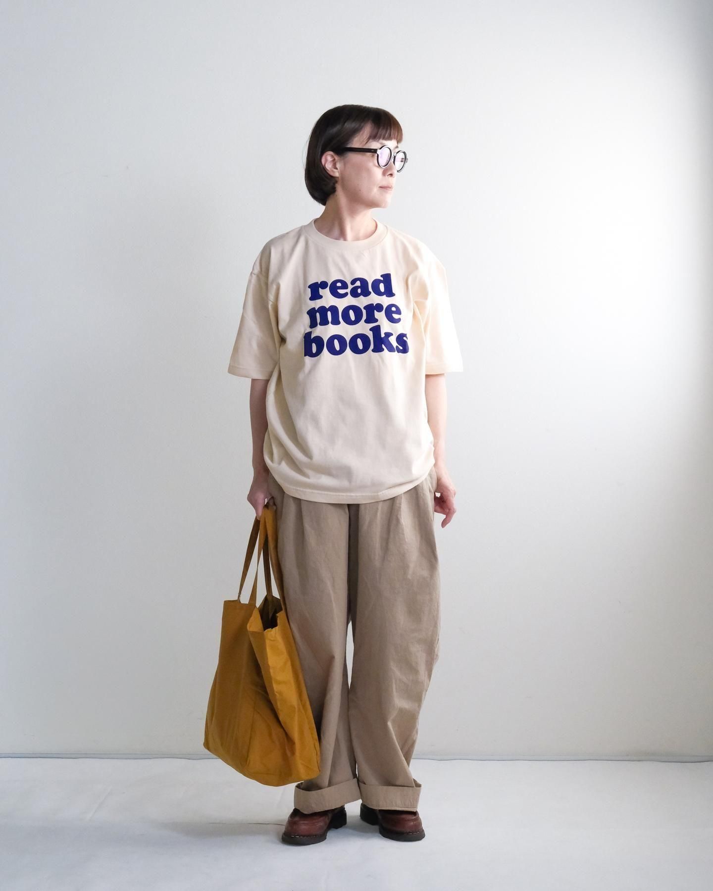 香里奈　Tシャツ 6JUMBOPINS read more books ビッグTシャツ (ライトベージュ
