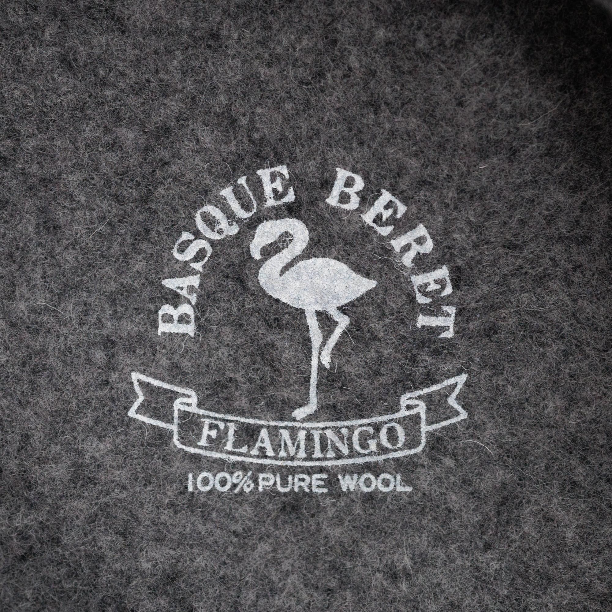 Beret is flamingo