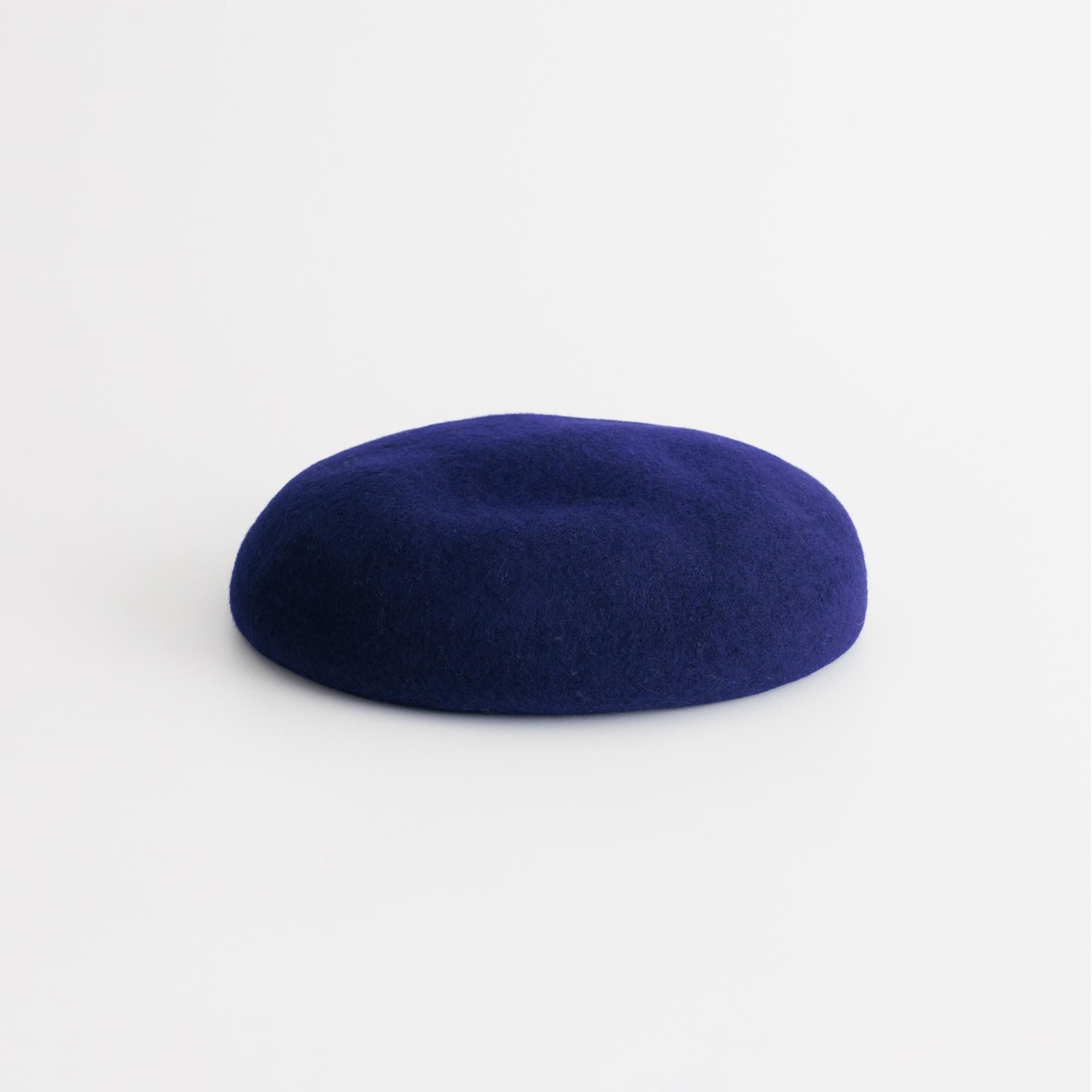 Beret is flamingo